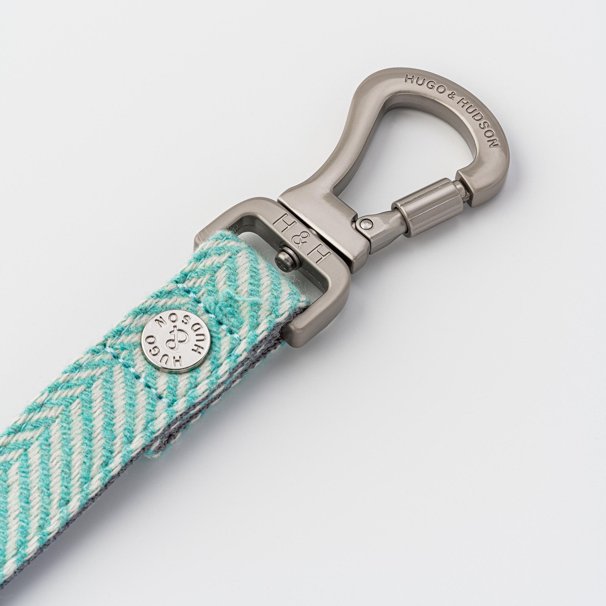 Hugo & Hudson Aqua Herringbone Tweed Dog Lead - Image 3