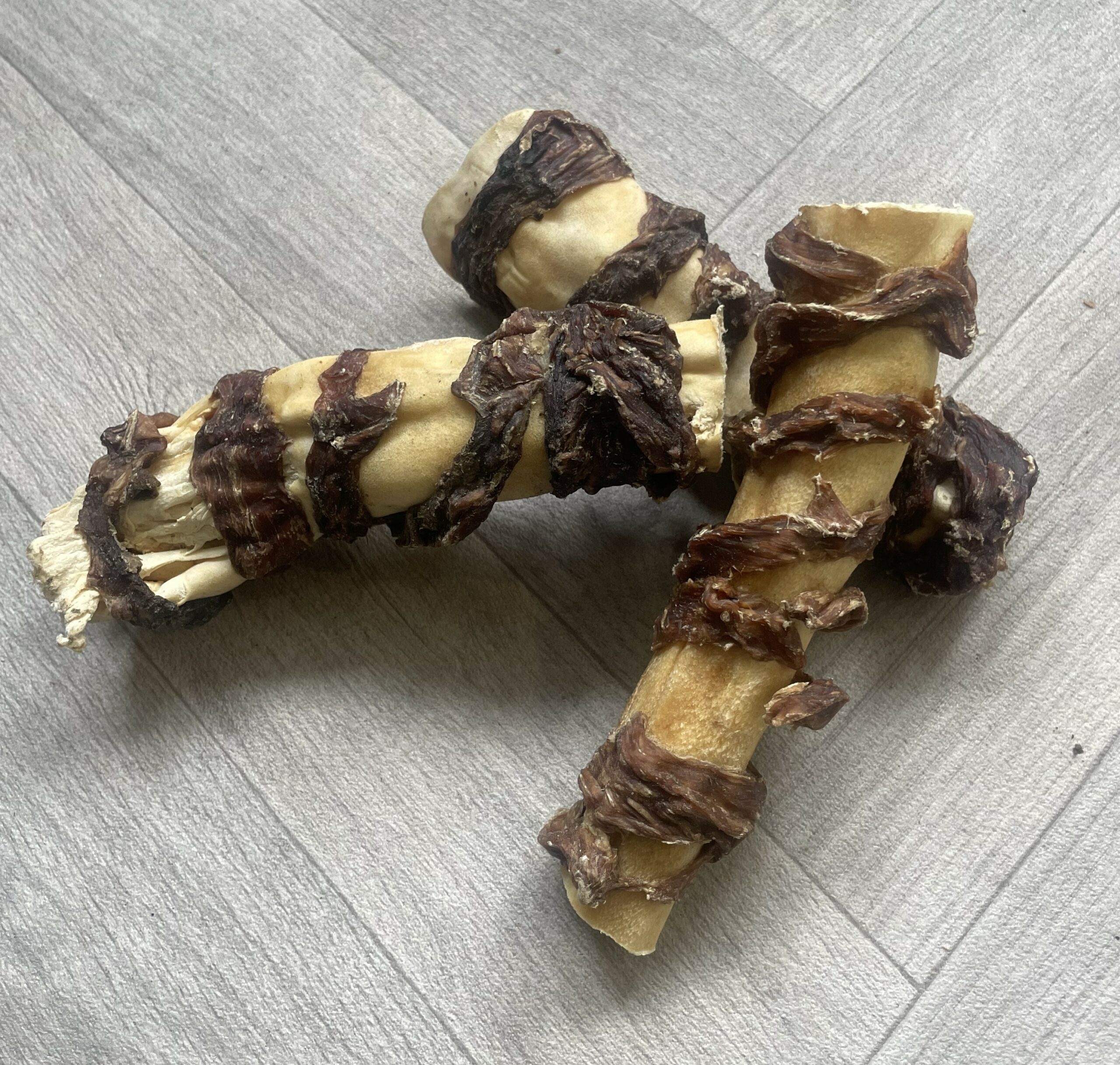 CATDOG Jumbo Buffalo Tails with Steak for Dogs 15cm - Image 3